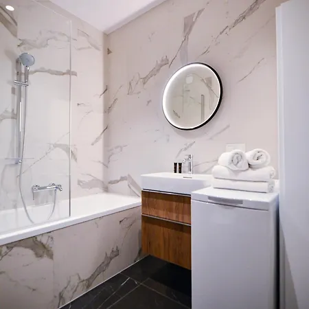 Citystay Scala Srodmiescie Z Uroczym Ogrodkiem גדנסק