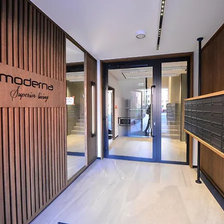 Citystay Scala Srodmiescie Z Uroczym Ogrodkiem Gdańsk