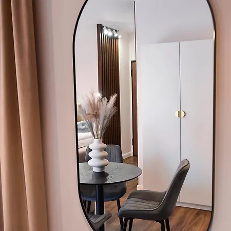 Lejlighed Citystay Scala Srodmiescie Z Uroczym Ogrodkiem Gdańsk