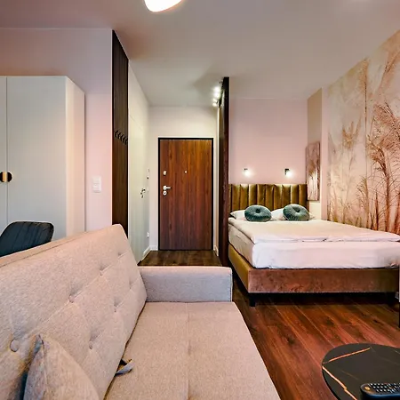 公寓 Citystay Scala Srodmiescie Z Uroczym Ogrodkiem