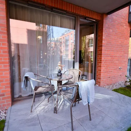 Appartement Citystay Scala Srodmiescie Z Uroczym Ogrodkiem